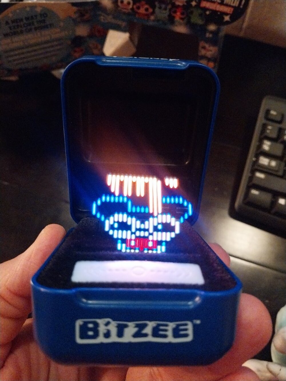 Giveaway Bitzee Mickey